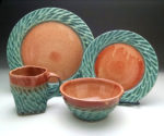 4 Piece Dinnerware w/ Twisted Mug 8 Place Settings